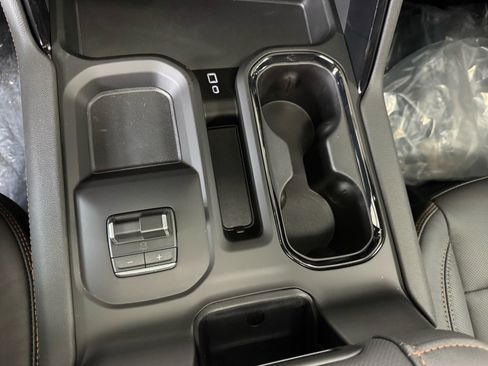 New 2026 GMC Sierra 2500 AT4 w/ AT4 Premium Plus Package AWD/4WD image 19