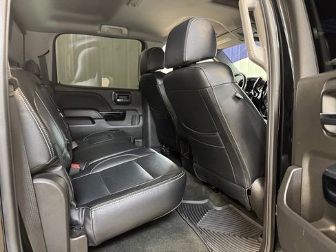 Used 2018 Chevrolet Silverado 1500 LT w/ All Star Edition image 22