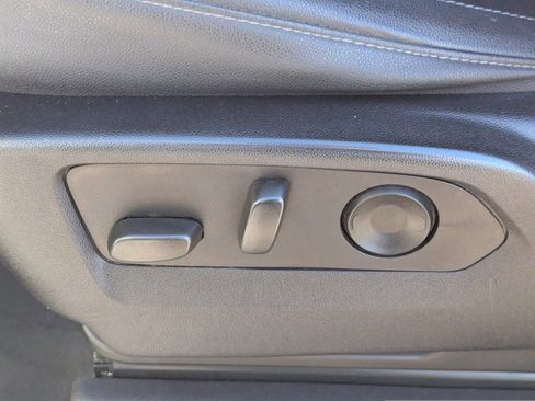 Used 2023 Chevrolet Silverado 1500 LTZ image 24