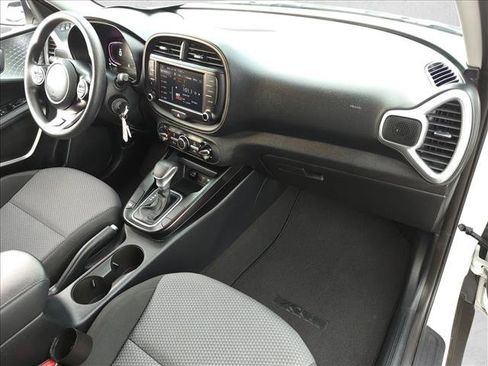 Used 2024 Kia Soul LX w/ Option Group 015 FWD image 20