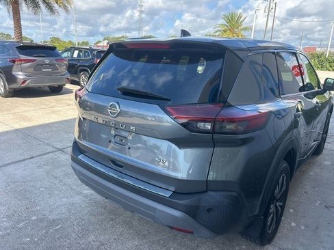 Used 2021 Nissan Rogue SV FWD image 7