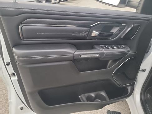 Used 2024 RAM 1500 Limited AWD/4WD image 17