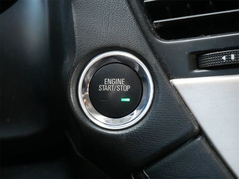 Used 2017 GMC Yukon Denali image 26