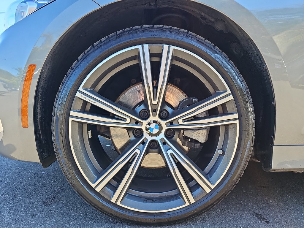 Certified 2024 BMW 330i xDrive Sedan w/ Premium Package AWD/4WD image 24