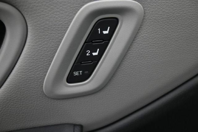 Used 2025 Honda Pilot EX-L image 21