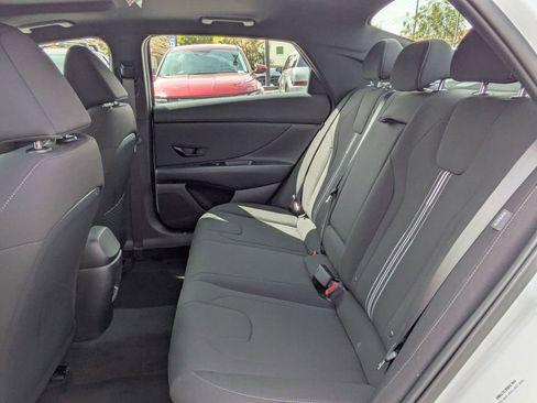 New 2026 Hyundai Elantra SEL Sport Premium FWD image 28