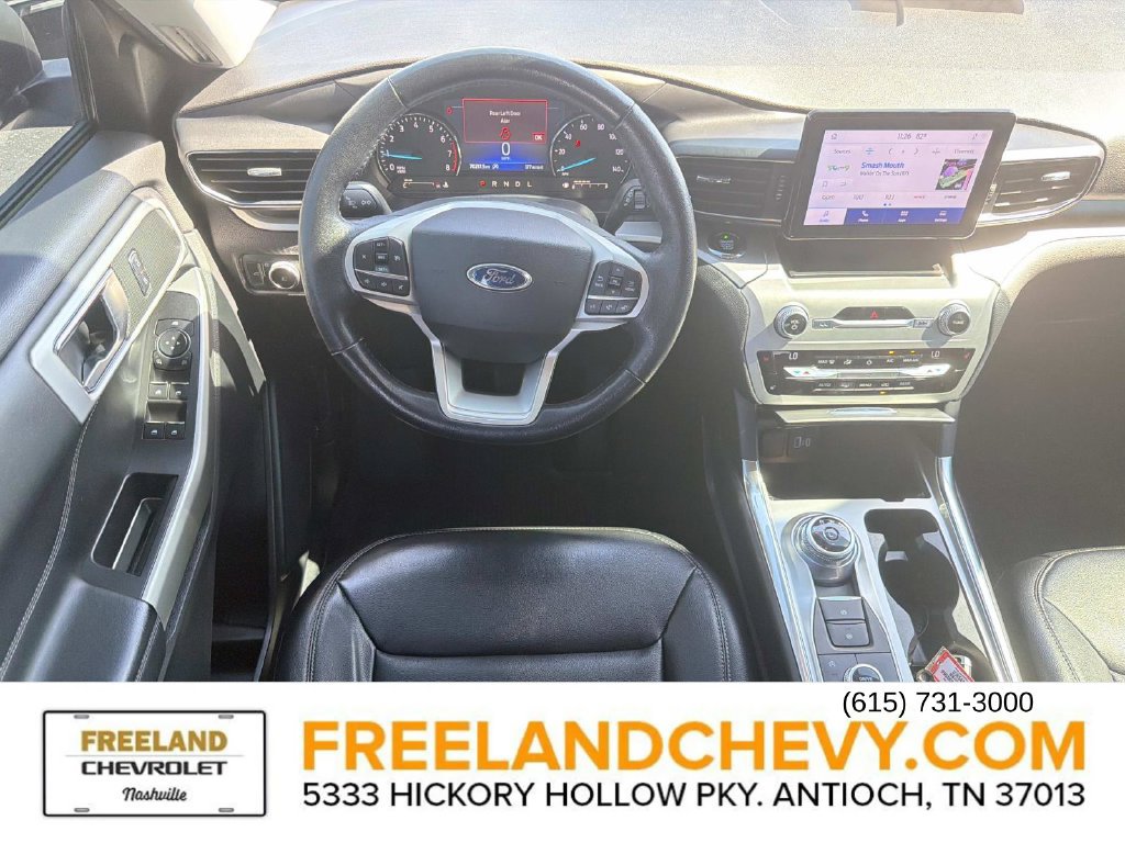 Used 2021 Ford Explorer XLT w/ Equipment Group 202A AWD/4WD image 16