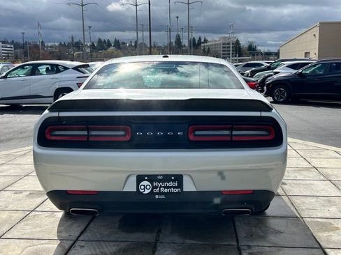 Used 2023 Dodge Challenger SXT RWD image 6
