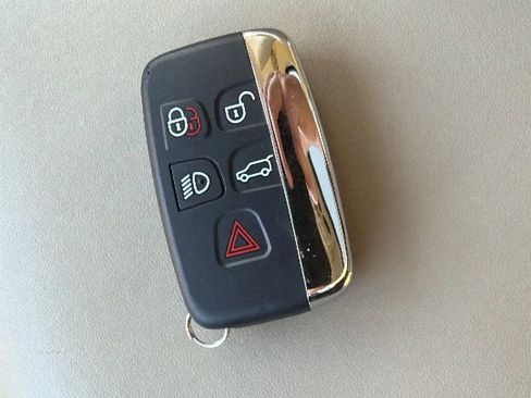 Used 2010 Land Rover LR4 HSE LUX image 28