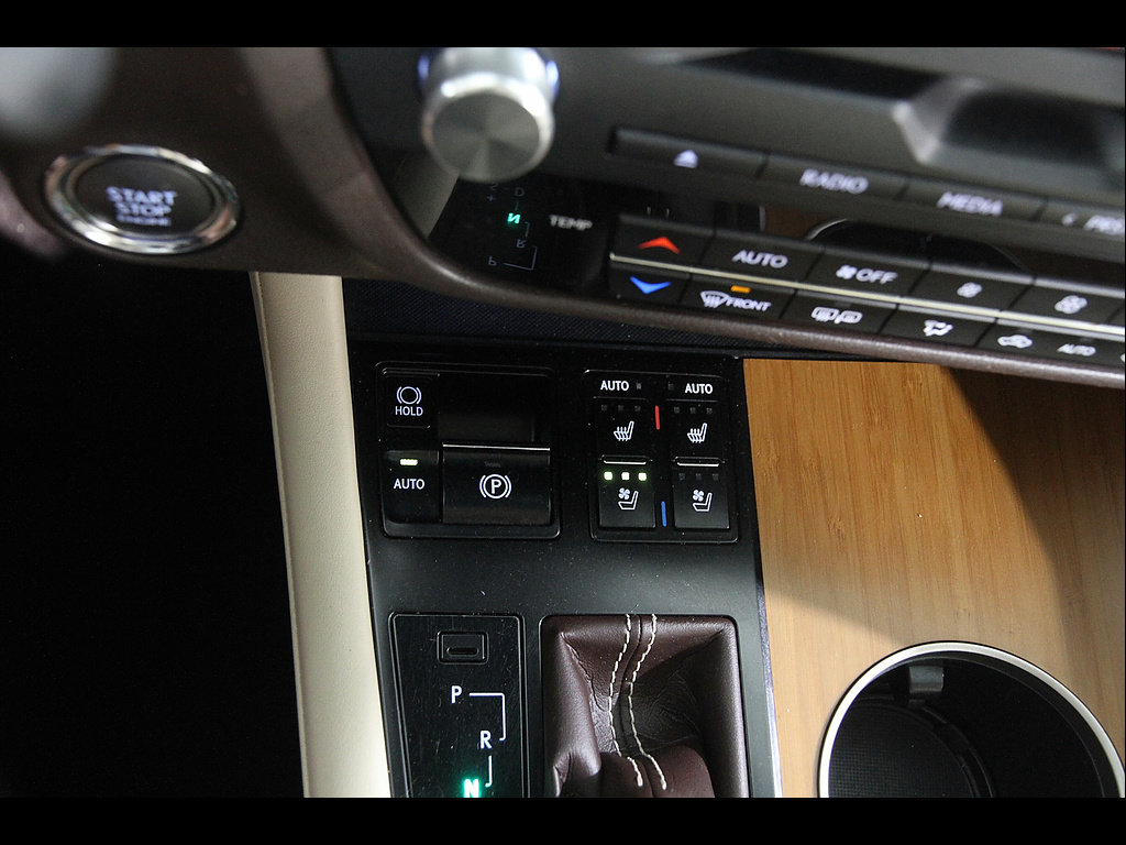 Used 2019 Lexus RX 350 AWD w/ Navigation Package image 18