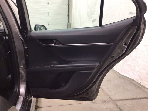 Used 2024 Toyota Camry SE image 26