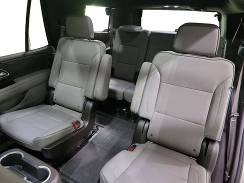 Used 2021 GMC Yukon SLT w/ SLT Premium Package AWD/4WD image 22