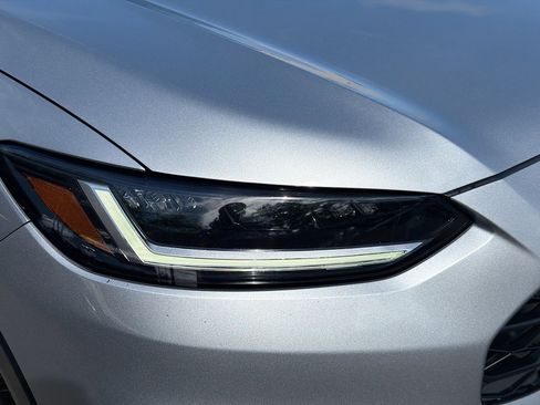 Certified 2024 Honda HR-V LX image 33