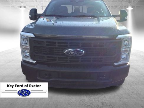 New 2026 Ford F250 XL w/ XL Off-Road Package image 4