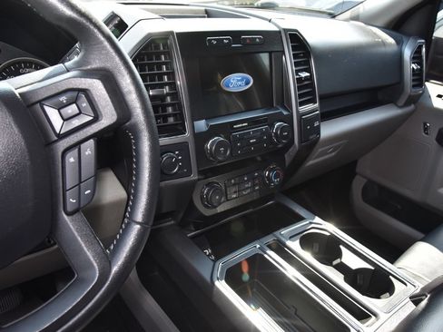 Used 2020 Ford F150 XLT w/ Equipment Group 302A Luxury AWD/4WD image 8