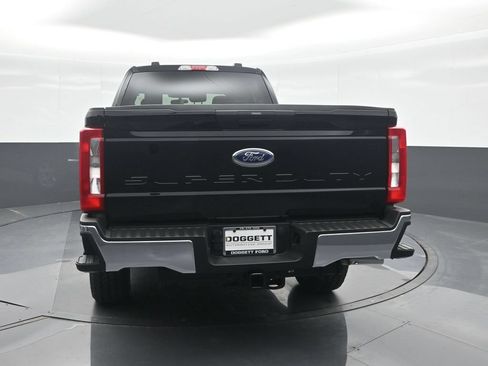 New 2026 Ford F250 XLT w/ FX4 Off-Road Package AWD/4WD image 17