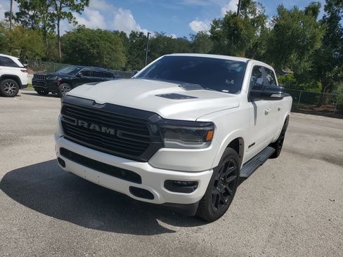 Used 2022 RAM 1500 Laramie AWD/4WD image 3
