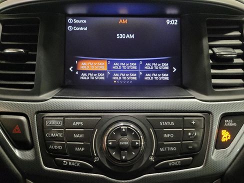 Used 2017 Nissan Pathfinder SL w/ SL Premium Package AWD/4WD image 25