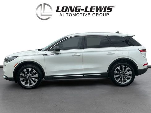 Used 2022 Lincoln Corsair Reserve w/ Elements Package FWD image 2