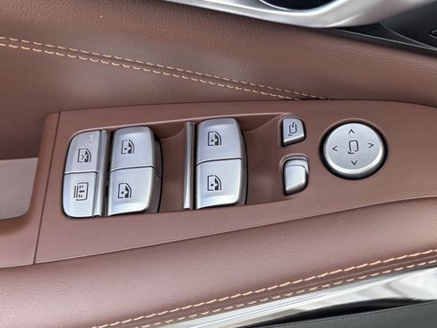 Used 2025 BMW X7 M60i AWD/4WD image 19