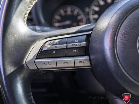 Used 2021 MAZDA MAZDA3 s image 23