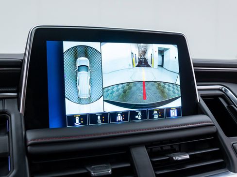 Used 2023 Chevrolet Tahoe RST w/ Luxury Package image 25