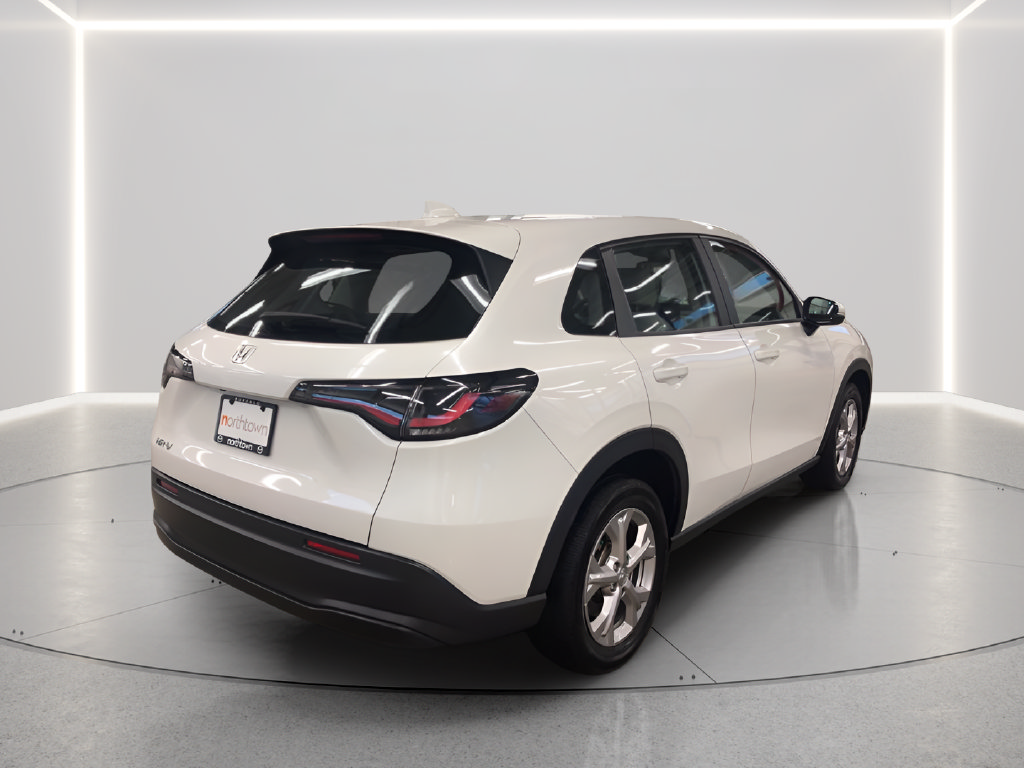 Used 2025 Honda HR-V LX image 29