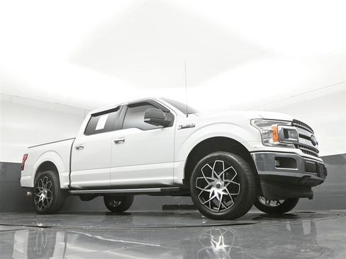 Used 2018 Ford F150 XLT w/ Equipment Group 302A Luxury RWD image 31