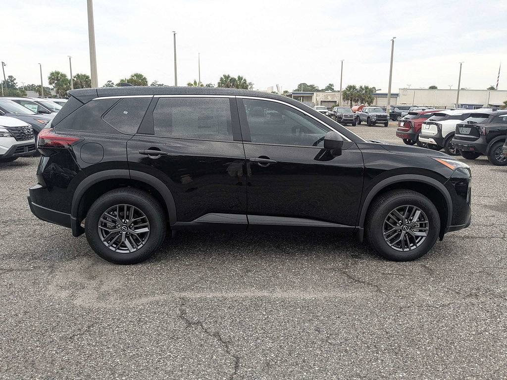 New 2026 Nissan Rogue S FWD image 4