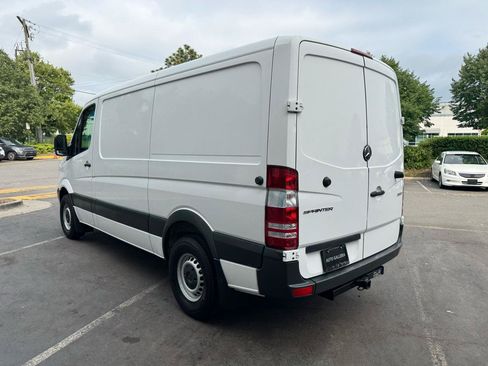Used 2017 Mercedes-Benz Sprinter 2500 image 9