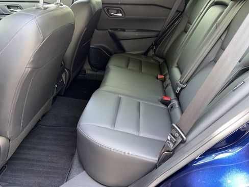 Certified 2024 Nissan Rogue SL w/ SL Premium Package FWD image 9