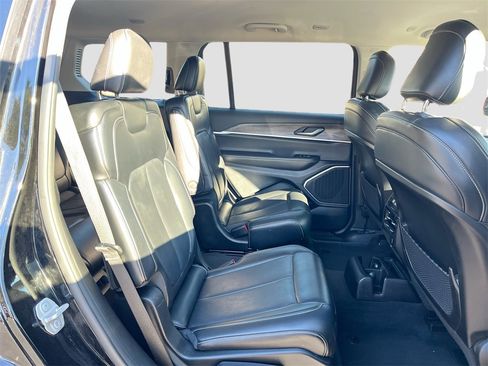 Used 2021 Jeep Grand Cherokee L Limited image 26