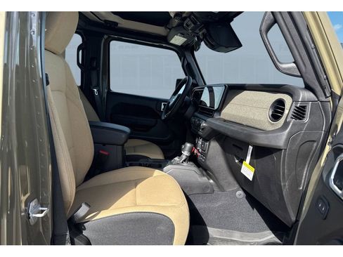 New 2026 Jeep Gladiator Willys AWD/4WD image 26