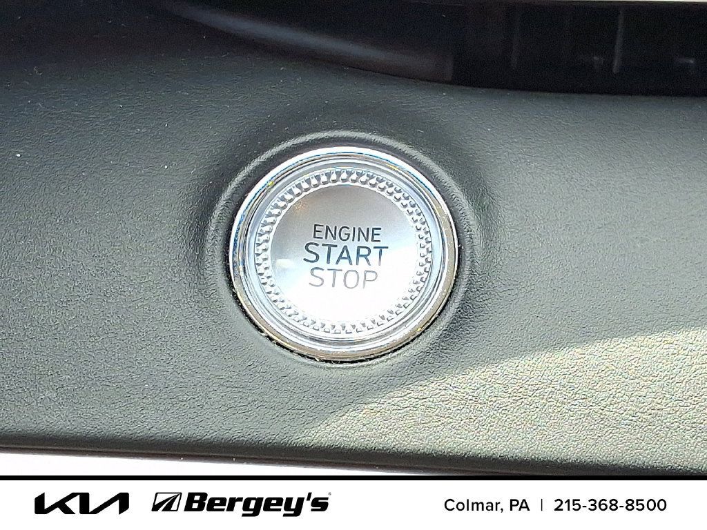 Used 2023 Genesis GV70 2.5T w/ Select Package AWD/4WD image 26