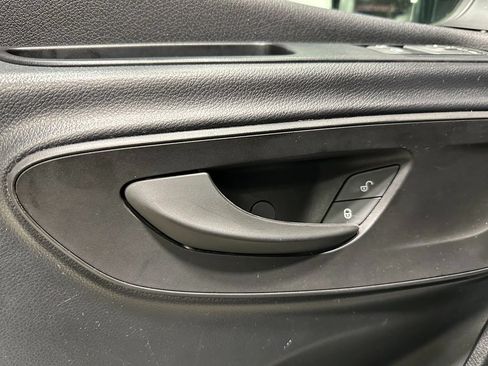 Used 2023 Mercedes-Benz Sprinter 2500 image 23