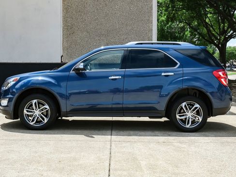 Used 2017 Chevrolet Equinox Premier w/ Enhanced Convenience Package AWD/4WD image 14