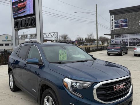 Used 2021 GMC Terrain SLE w/ Driver Convenience Package image 1