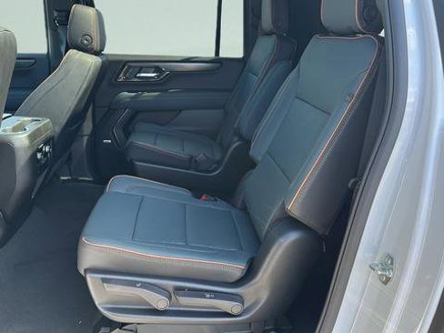 New 2026 GMC Yukon XL AT4 w/ AT4 Premium Package AWD/4WD image 19