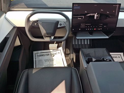 Used 2024 Tesla Cybertruck Cyberbeast AWD/4WD image 2