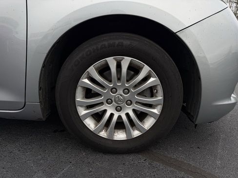 Used 2017 Toyota Sienna XLE image 34