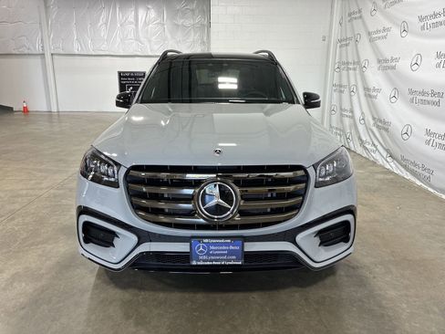 New 2025 Mercedes-Benz GLS 580 4MATIC image 2