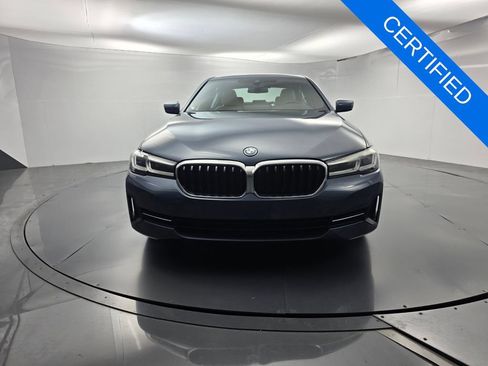 Certified 2023 BMW 530e w/ Premium Package RWD image 2
