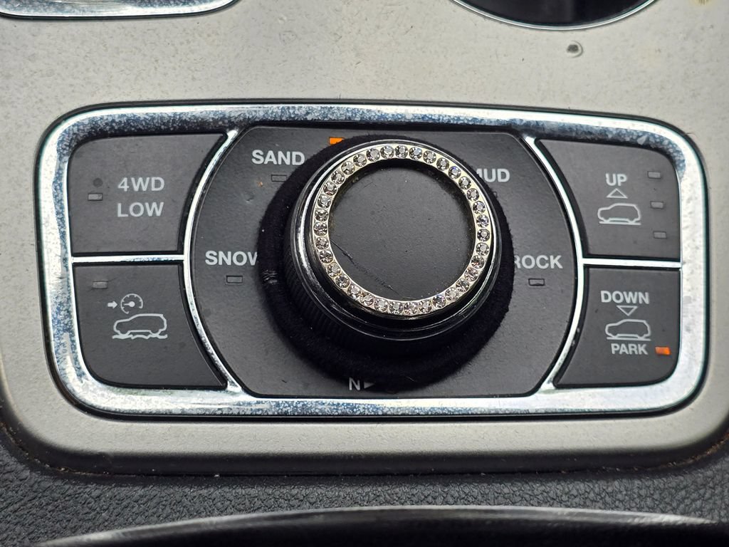 Used 2018 Jeep Grand Cherokee Trailhawk AWD/4WD image 35
