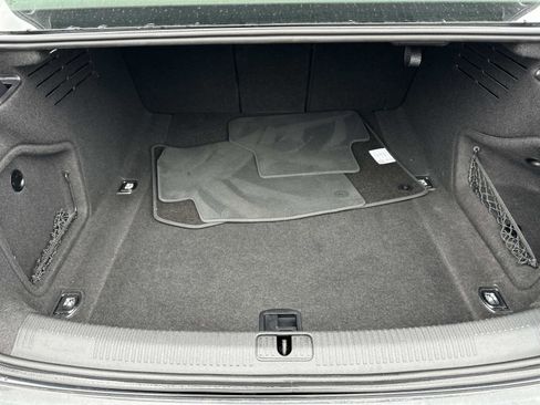 Used 2023 Audi A4 2.0T Premium w/ Convenience Package image 9