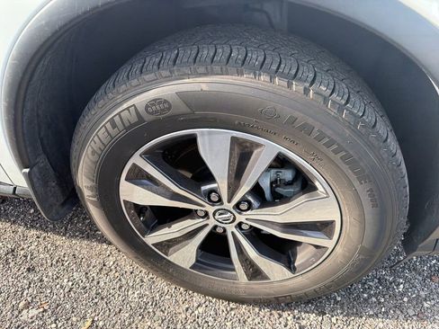 Used 2020 Nissan Murano SV FWD image 14