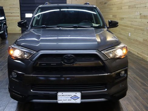 Used 2019 Toyota 4Runner Limited AWD/4WD image 7