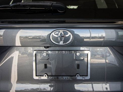 Used 2023 Toyota RAV4 XLE w/ Convenience Package image 14