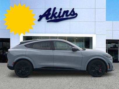 New 2025 Ford Mustang Mach-E GT