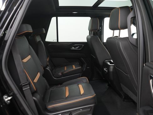 Used 2022 GMC Yukon AT4 AWD/4WD image 12