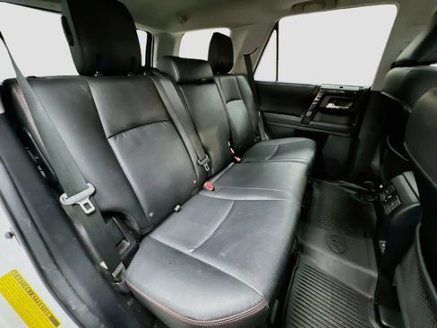 Used 2023 Toyota 4Runner TRD Off-Road Premium w/ Moonroof Package AWD/4WD image 28